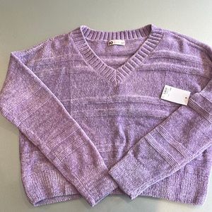 NWT Purple Women’s sweater (new)